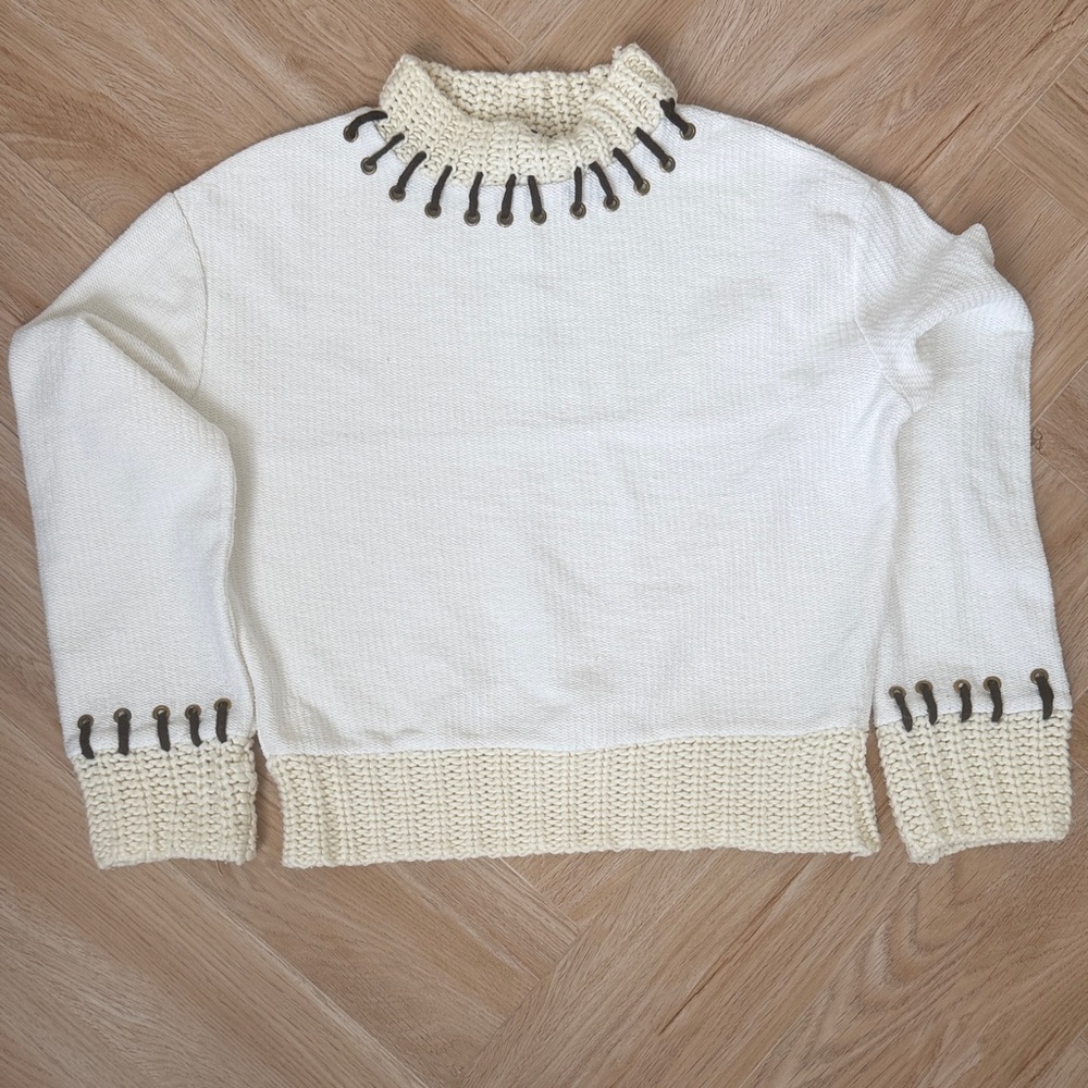 Zara White and Cream Sweater